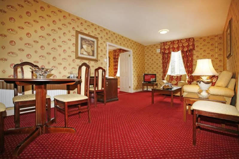 Temple Gate Hotel Ennis Exteriör bild